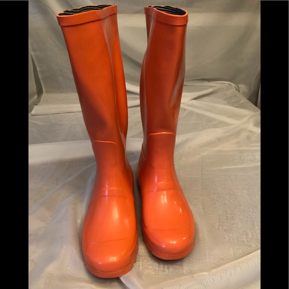 This item has moved. Coral Rainboots. - Picture 2 of 4